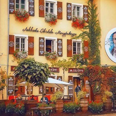Апартаменти В Центрі Львова -Вірменська Площа Ринок Leopoli Esterno foto